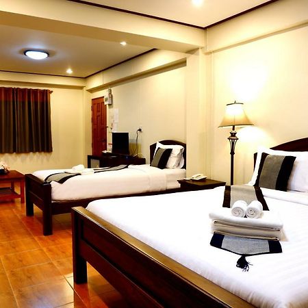 NanBaanKhun Hotel Buitenkant foto