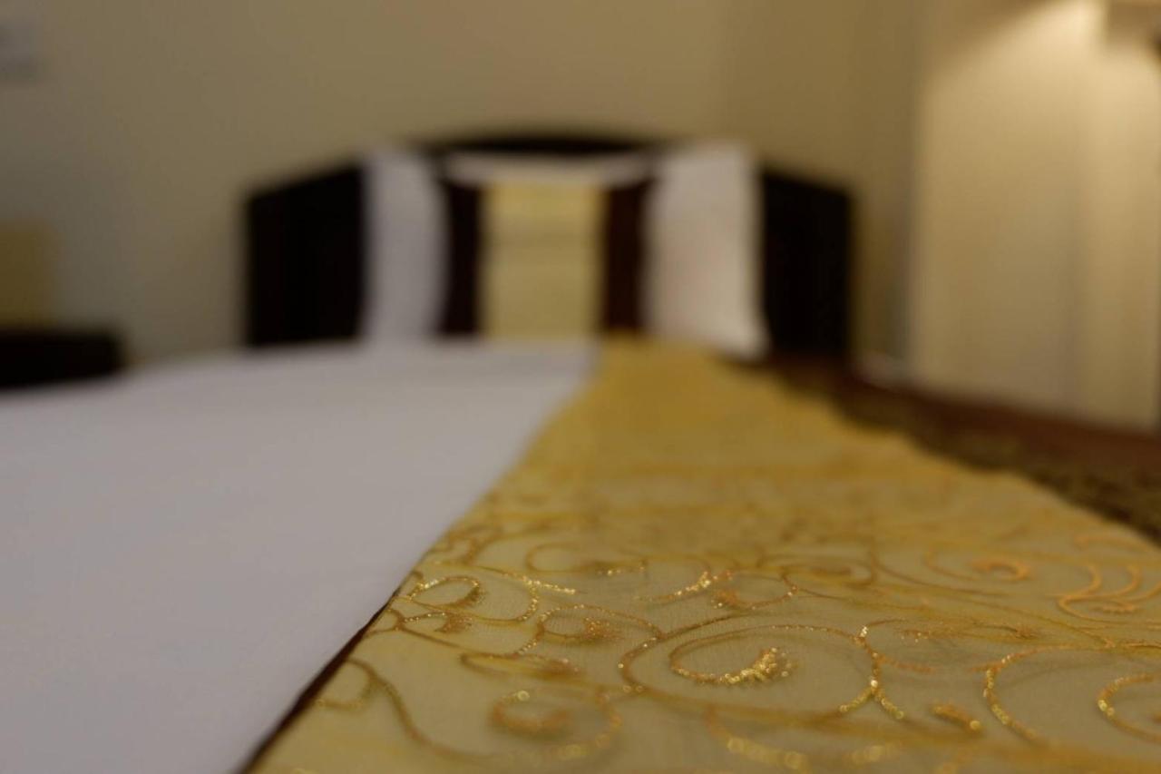 NanBaanKhun Hotel Buitenkant foto
