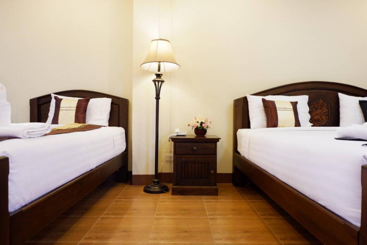 NanBaanKhun Hotel Buitenkant foto